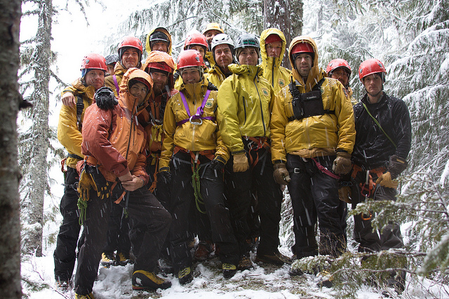 Climbing Ranger Dies During Rescue Operation On Mount Rainier | ActionHub