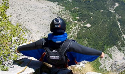 stuntman wingsuit dies actionhub