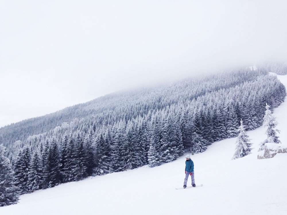 Get Inspired By These Skiing and Snowboarding Instagram Accounts