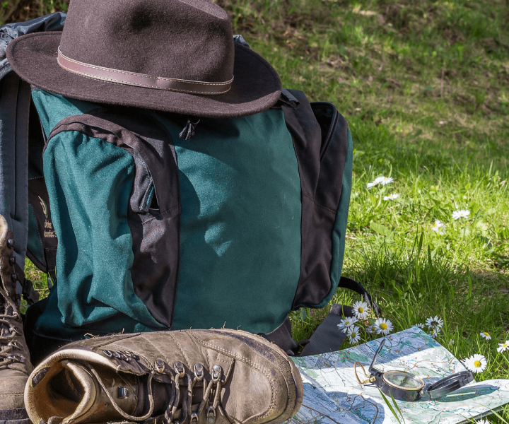 How to pack for day and multi-day hikes | ActionHub