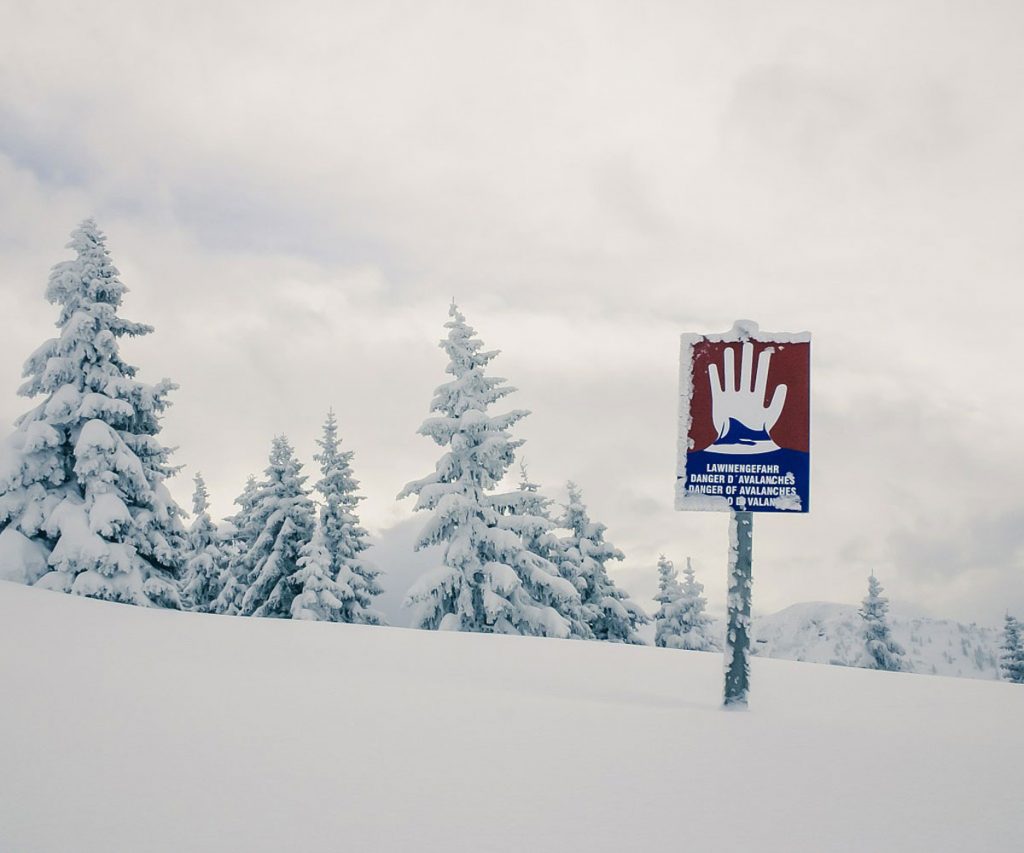 How to perform an avalanche snowpack test ActionHub