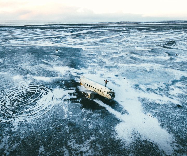 Exploring Iceland’s haunting DC plane wreck | ActionHub