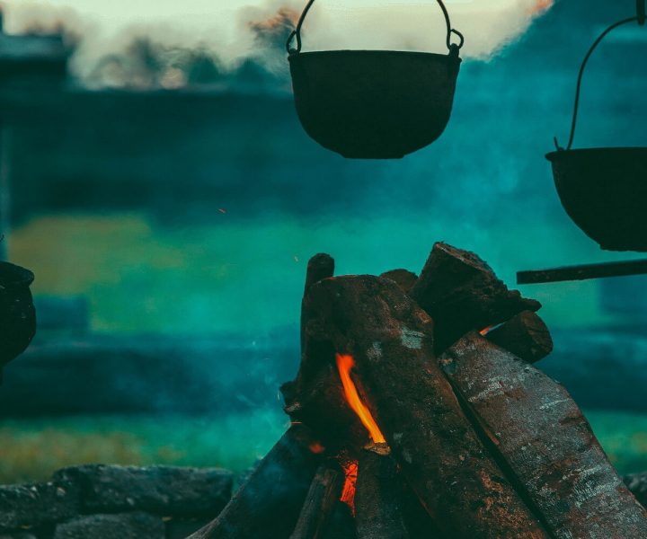 6 Fantastic and useful camping hacks | ActionHub