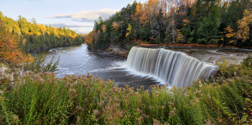 tahquamenon falls camping