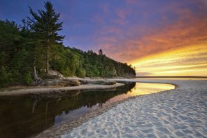 pictured rocks michigan