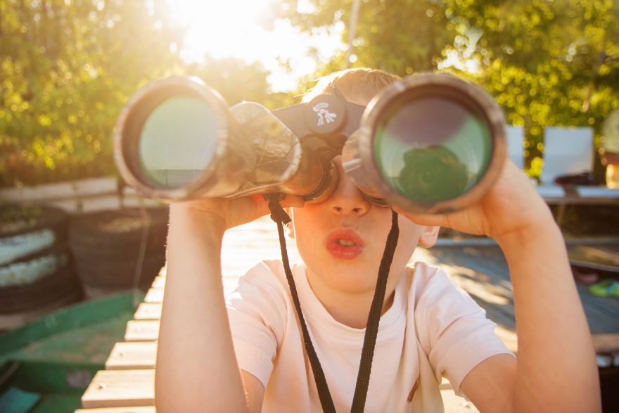 child-binoculars