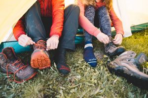 fits-hiking-socks-tent