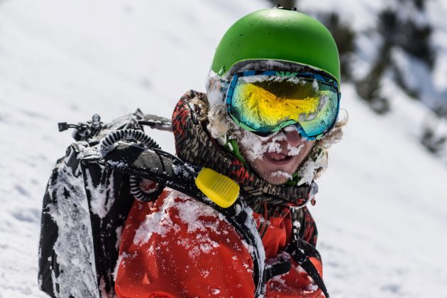 Ski goggles for sales snowy conditions