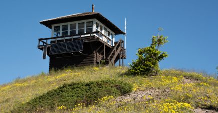 Huckleberry_Lookout_Tower