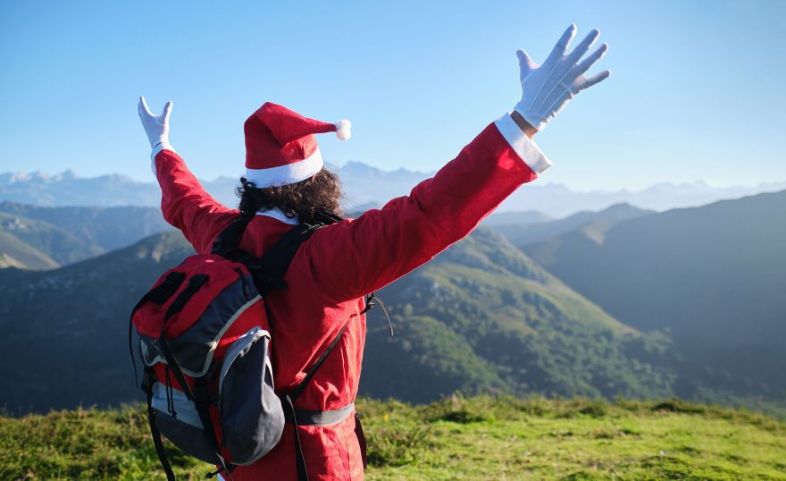 christmas-santa-mountain