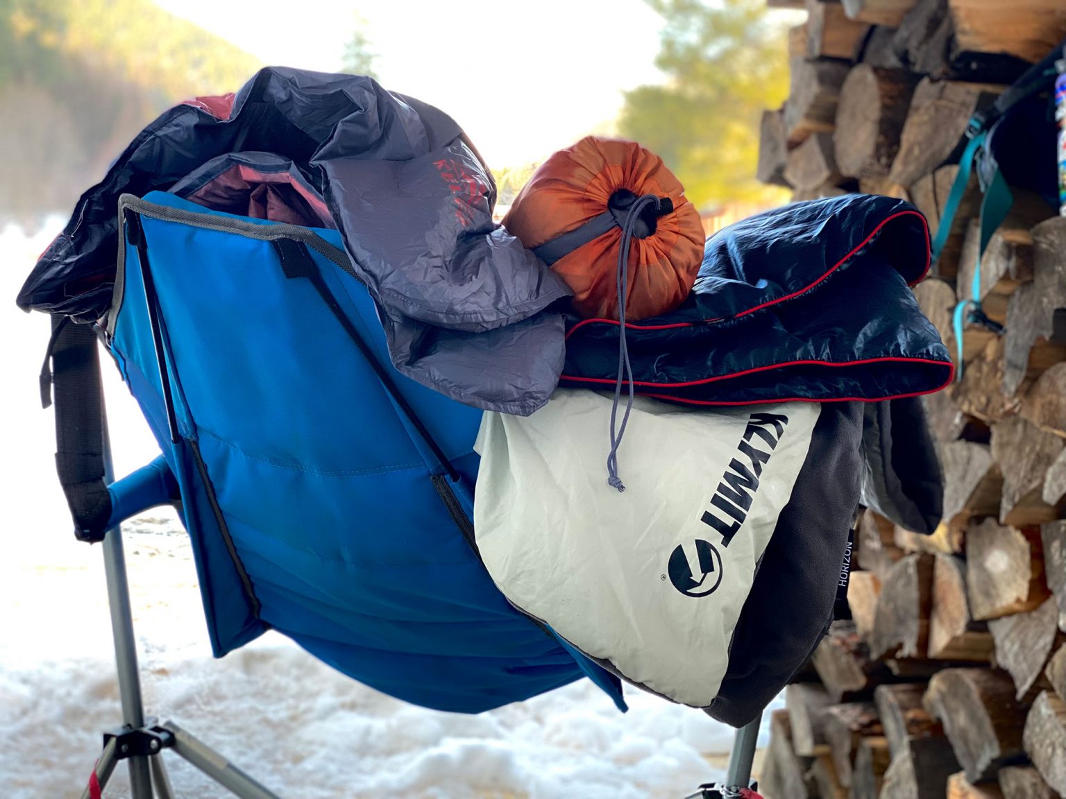 Select the Best Outdoor Blanket for Durability & Comfort ActionHub