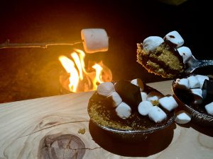 S'mores-pies
