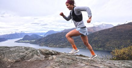 Coros-Mountain-Runner-Apex-2
