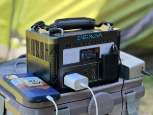 Ernova-600W-with-devices-plugged-in-frontby-Suzanne-Downing