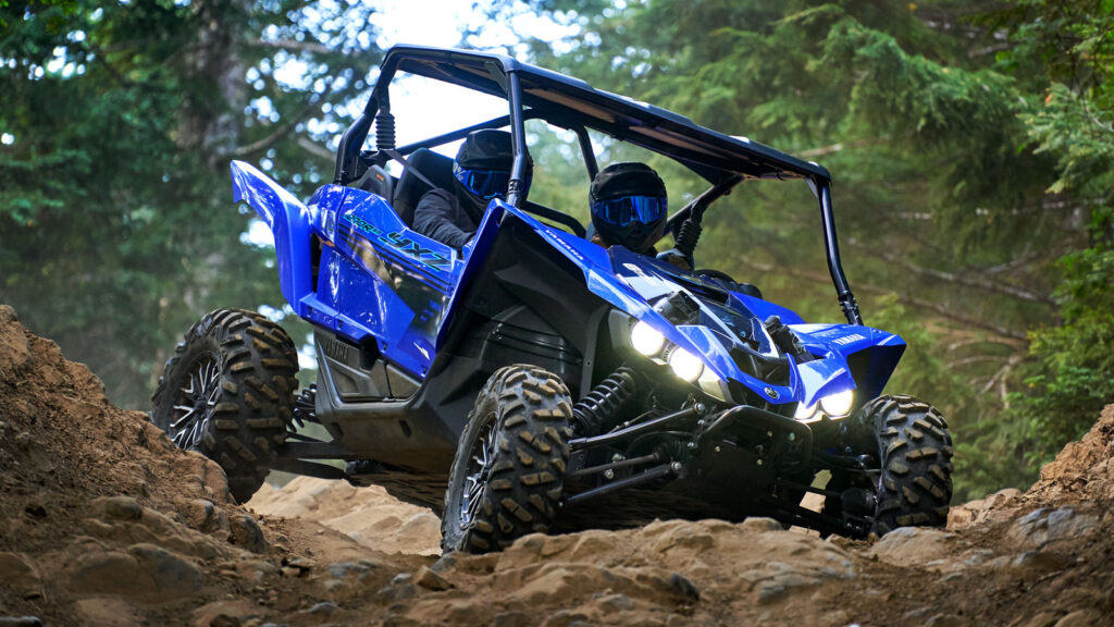 Yamaha YXZ1000R Action-1