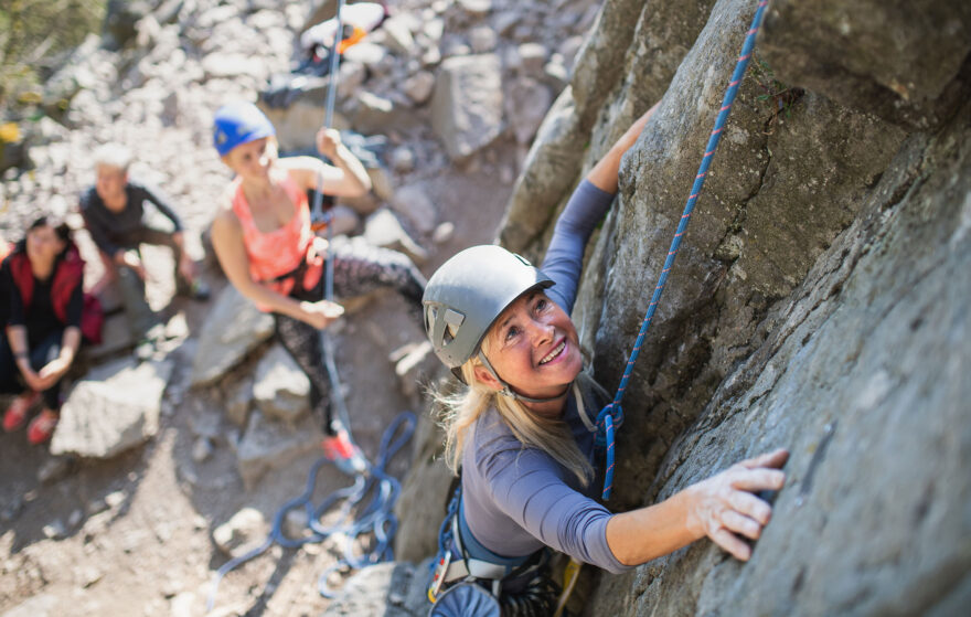 group-climbers-beginners