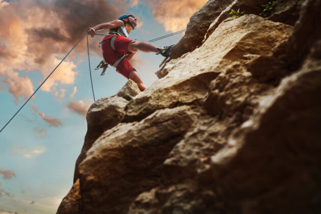 climber-rope-helmet