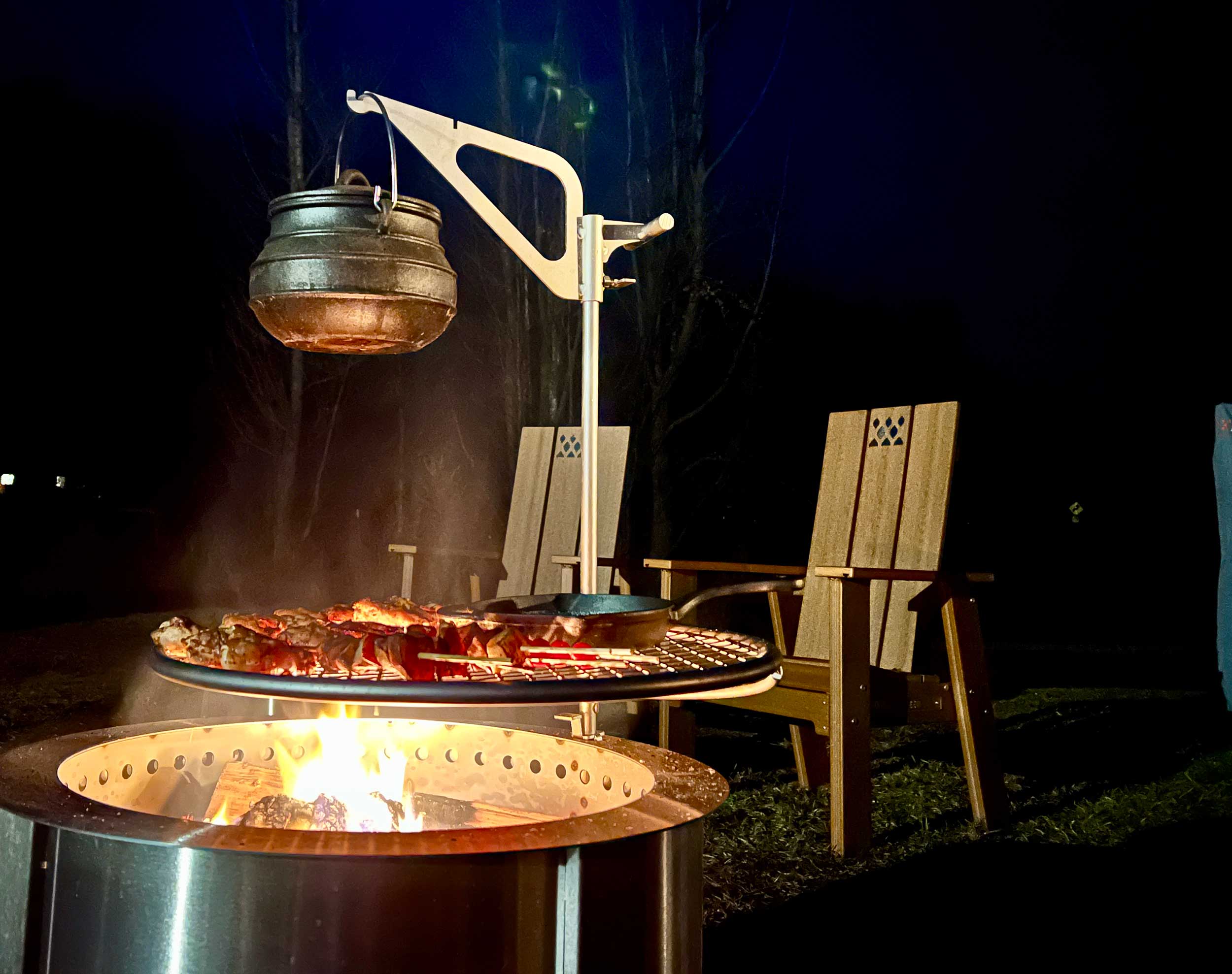 Kettle-with-Mulled-Cider_Photo-by-Suzanne-Downing